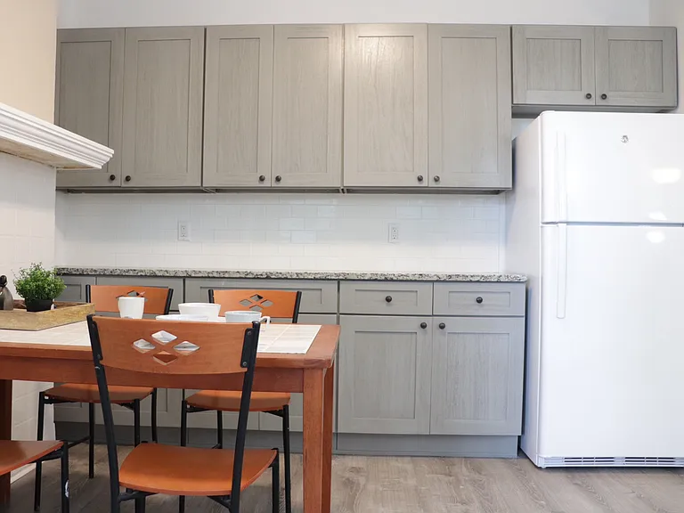 1033 Flemington St — Photo 14