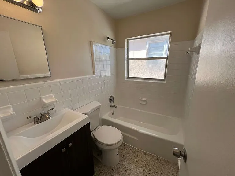 632 8th St #3 — Photo 21