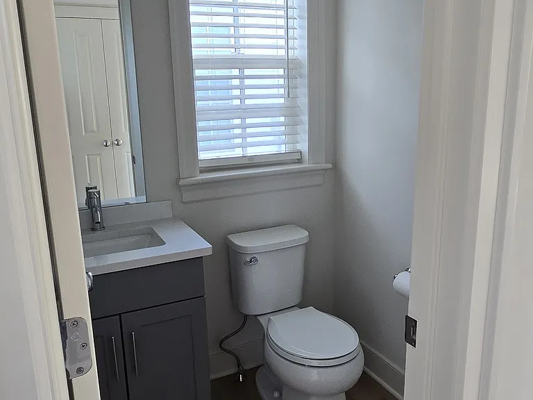 29 Mainland Rd #8 — Photo 8