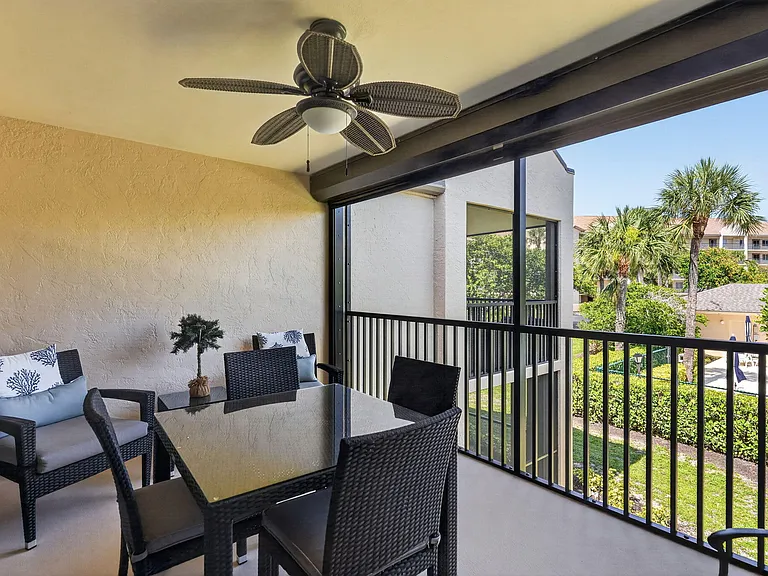 275 Palm Ave #D — Photo 23
