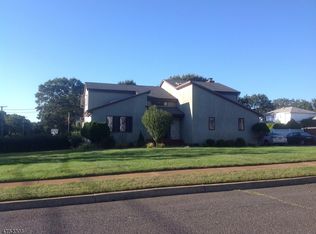 1 Rizzo Ct, Howell, NJ 07731