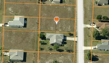 1st image of 210 NW 3rd Ln