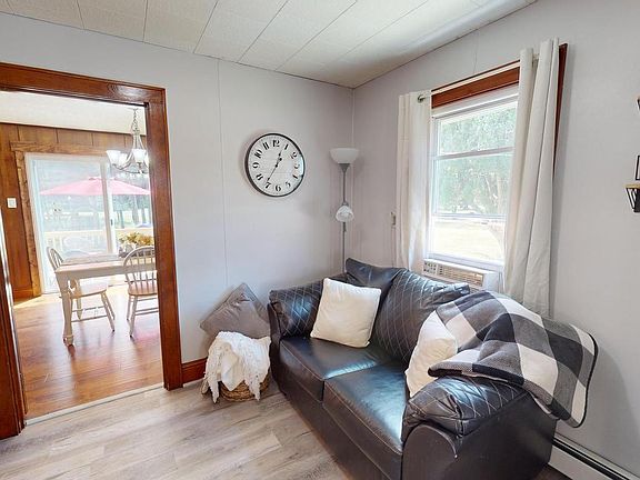 5th image of 1084 Clarence Rd