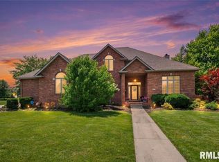 2517 Dickens Dr, Springfield, IL 62711