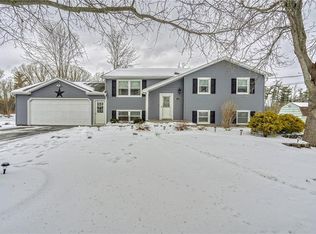 6074 Chili Riga Center Rd, Churchville, NY 14428