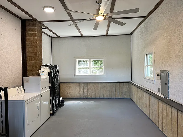 2025 Sherman Blvd — Photo 15