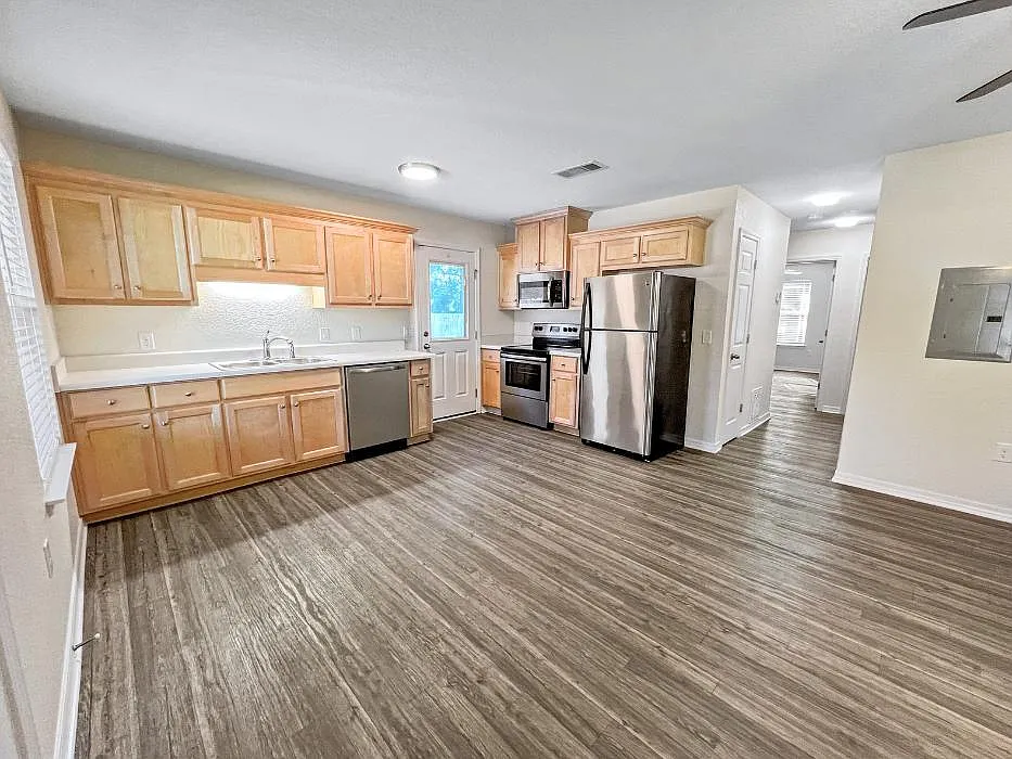 Unit Photo - 9245 Mabel St #9241