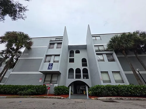 1880 N Congress Ave #104 Photo 1