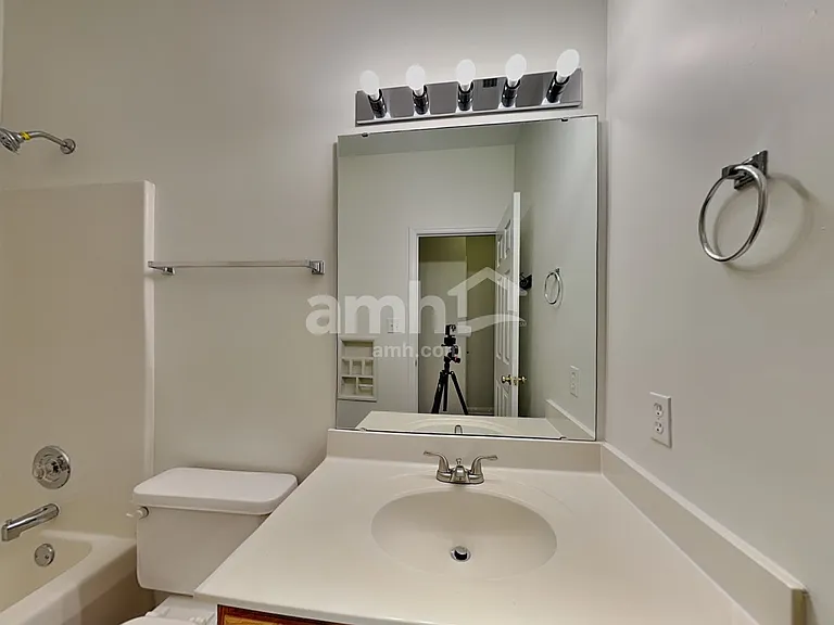 102 Selsey Dr — Photo 18