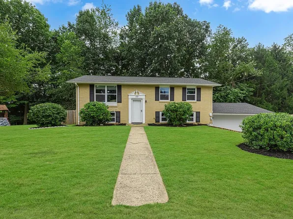 113 Edgewood Cir, Industry, PA 15052