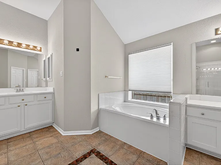 3918 Abbeywood Dr — Photo 19