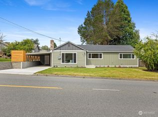 3812 Commercial Ave, Anacortes, WA