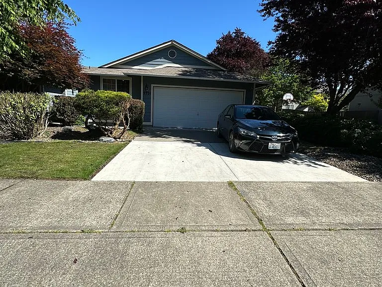 2721 Hidden Springs Loop SE — Photo 1