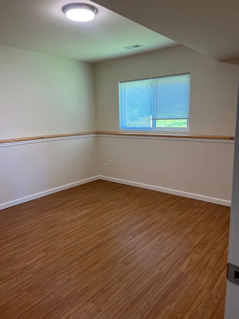 Brand-New 4-Beds/2-Baths House Near I-44 — Photo 4