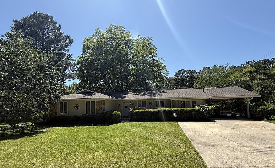 1st image of 136 Chewalla Cir