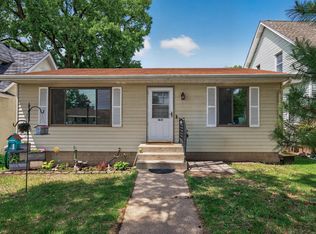 1631 Woodbridge St, Saint Paul, MN 55117