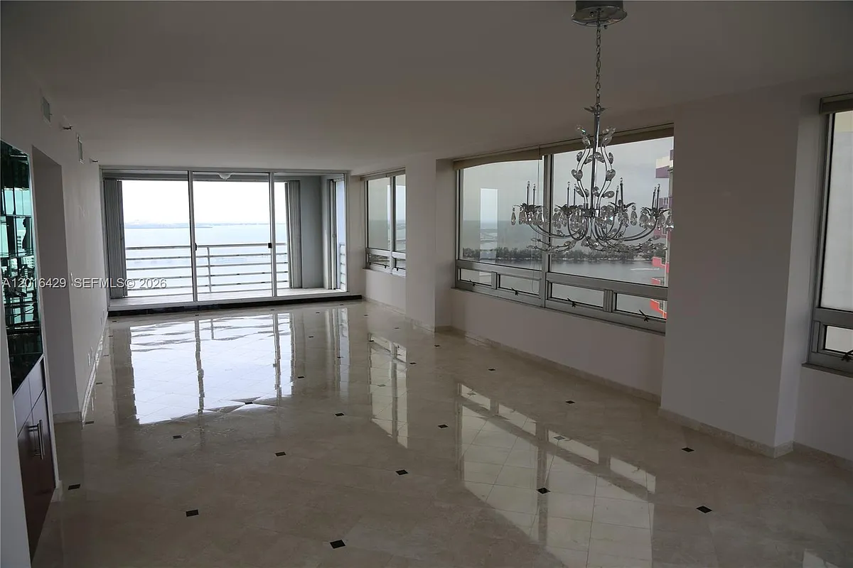 Building Photo - 1541 Brickell Ave #A3101