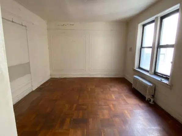 105 Bennett Avenue 36B image 2 of 9
