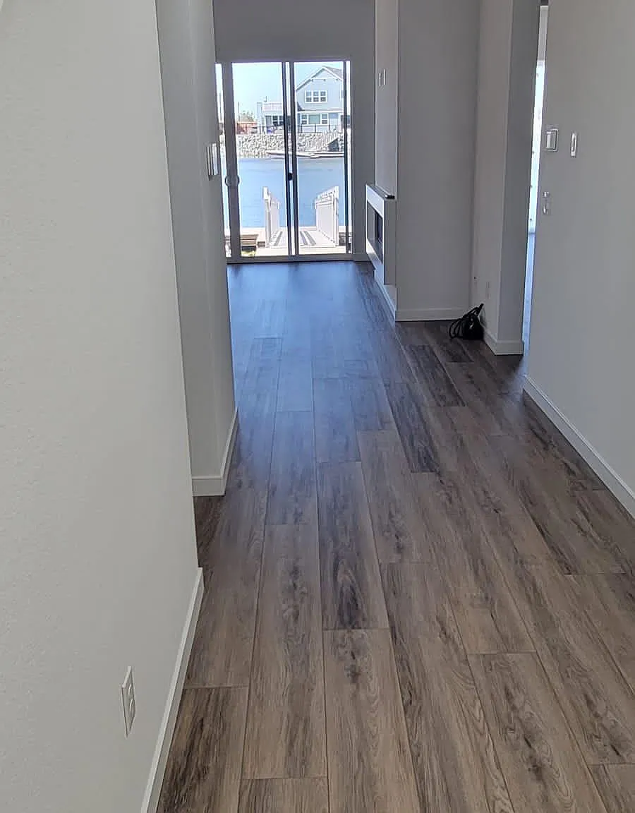 3 bed, 3.5 bath, 2483 sqft, $5,000 — Photo 3