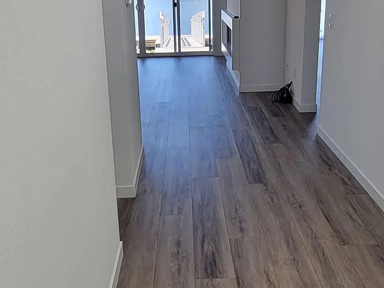 325 Navigators Pl — Photo 3