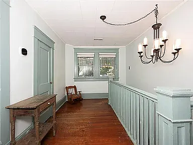 712 Laurel St — Photo 10