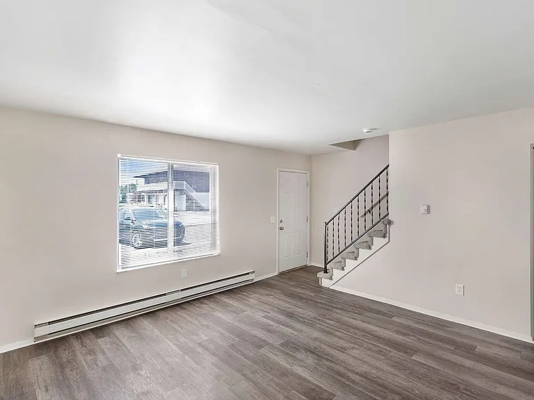 12513 Church St — Photo 32