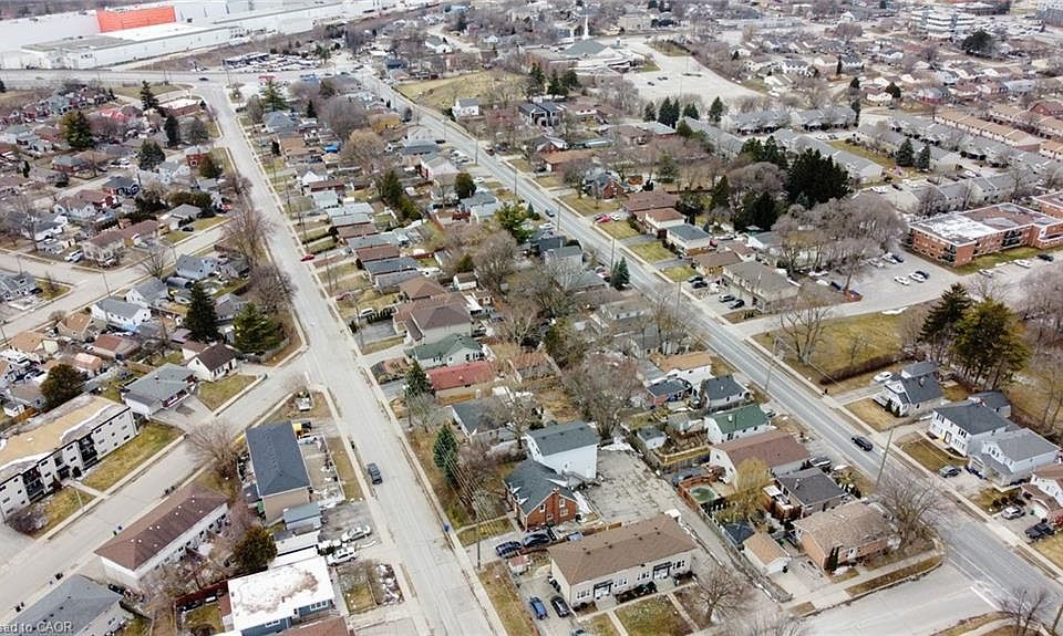 1st image of 65 Brooklyne Rd