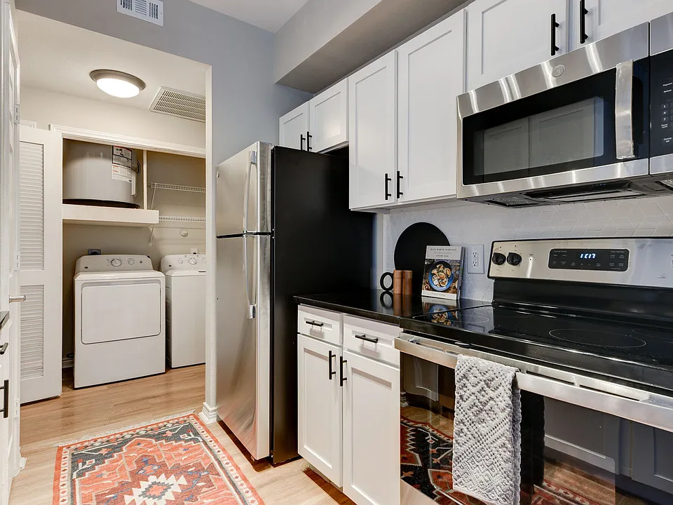 Laurel Canyon Apartments apartments community photo