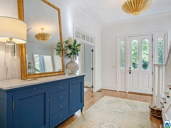 4th image of 547 Founders Park Cir