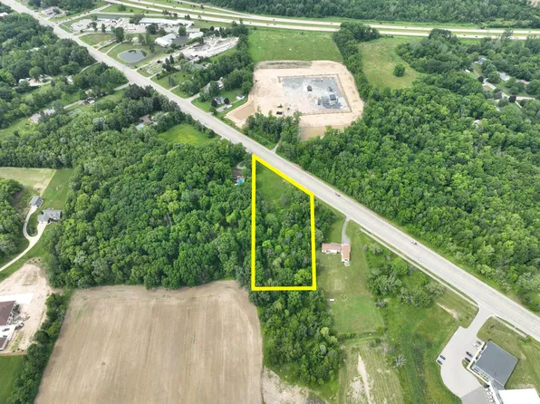 13953 Ironwood Dr NW, Grand Rapids, MI 49534