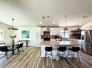 54415 Eisenhower Dr, La Quinta, CA 92253