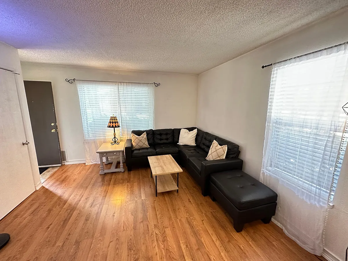 Building Photo - 1200 S Riordan Ranch St #101