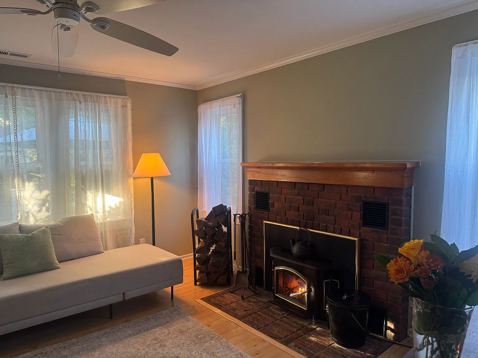 Modern Beach Cottage — Photo 2