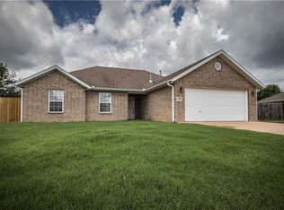 325 Washburn Dr, Pea Ridge, AR 72751