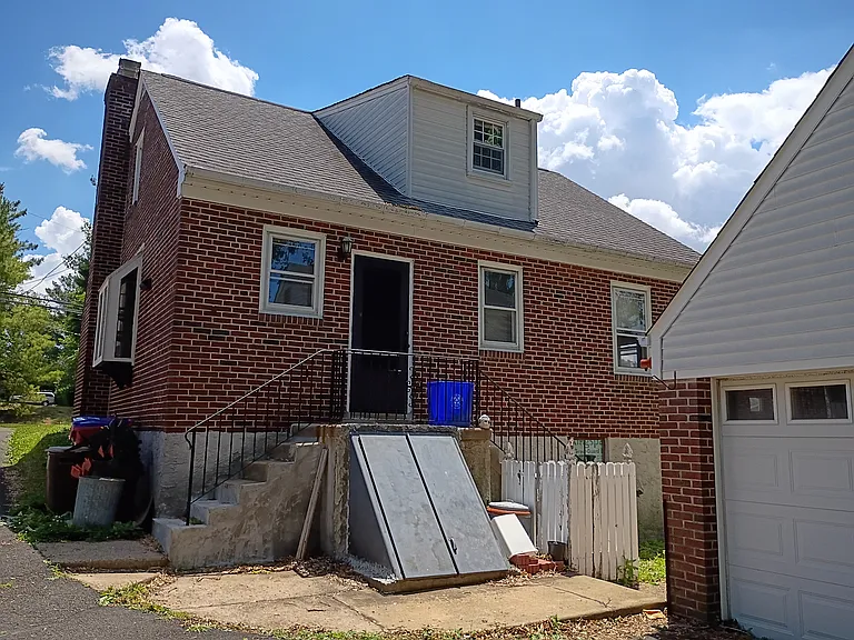 29 S Fox St — Photo 2