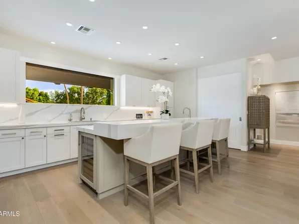 3160 E STELLA Lane, Phoenix, AZ 85016