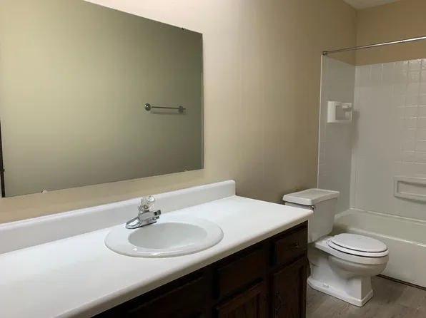 3234 Washington St #3234, Columbus, IN 47203