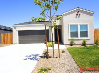 8206 Wandesford Dr, Bakersfield, CA 93311