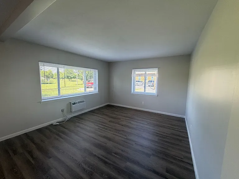 Peoria Flats - New Mgmt - New Name - Fresh Upgrades — Photo 17