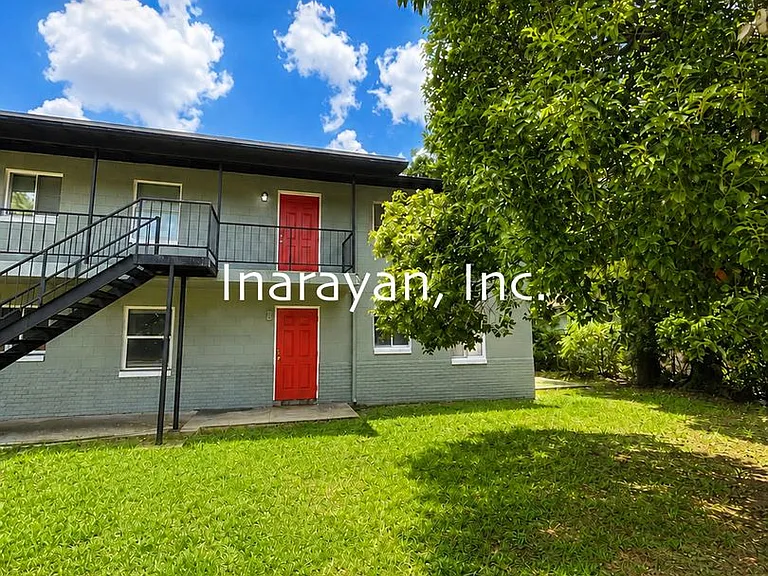1011 Dewitt Dr #1013 — Photo 1