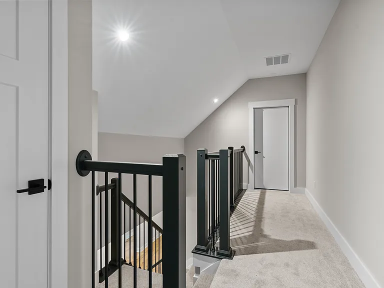 8866 Coe Dr — Photo 25