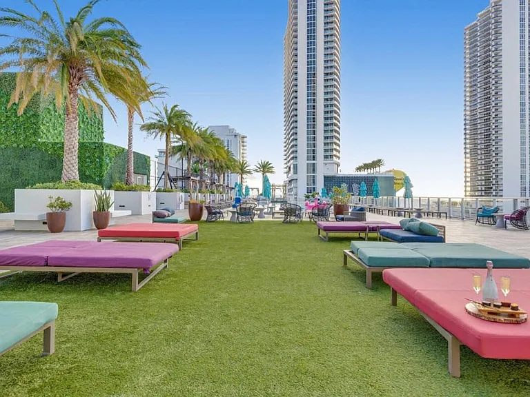 4010 S Ocean Dr #ID1227204P — Photo 21