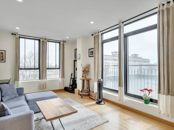 251 Heath St APT 421, Jamaica Plain, MA 02130