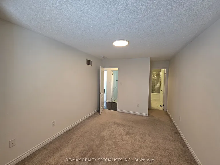261 Casson Point — Photo 14