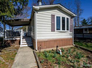 12 Keats Rd, North Brunswick, NJ 08902