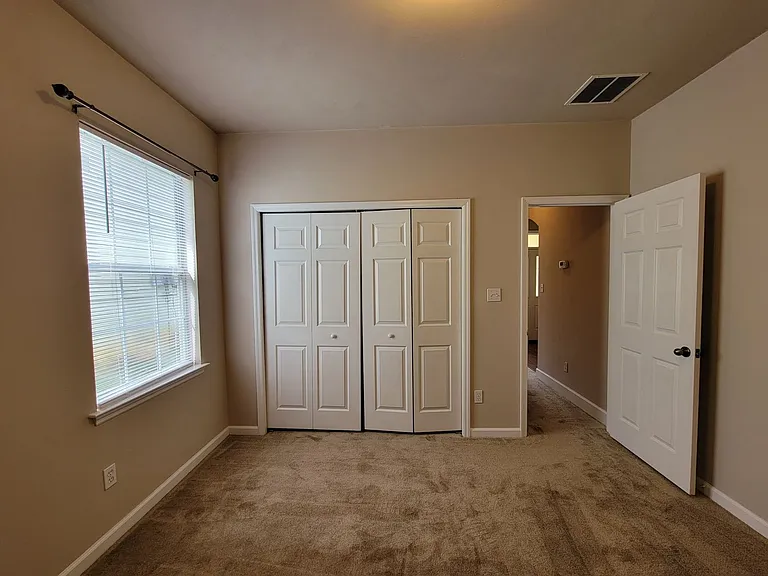5521 Hampton Woods Way — Photo 12