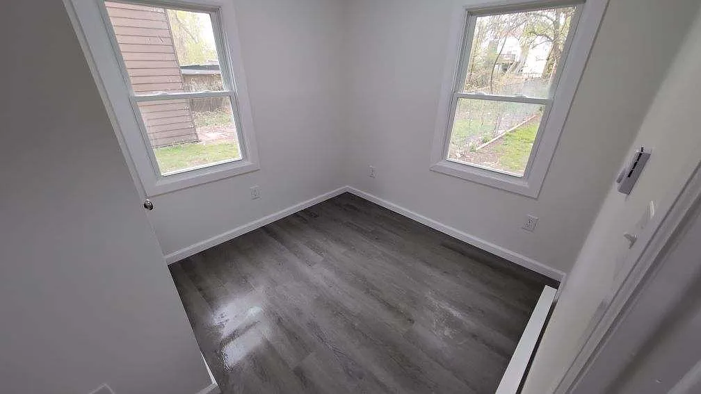 2 bed, 775 sqft, $1,600 — Photo 2