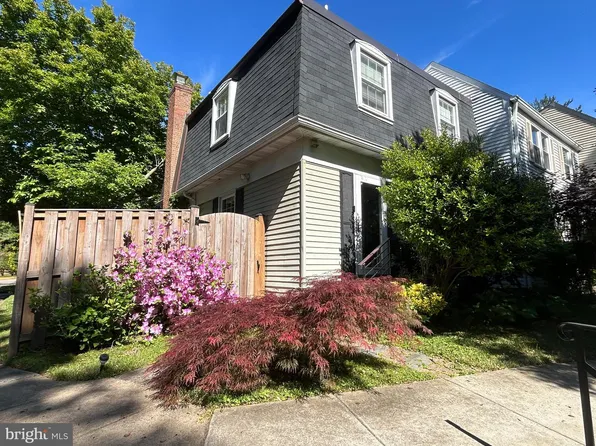 3140 Ellenwood Dr, Fairfax, VA 22031