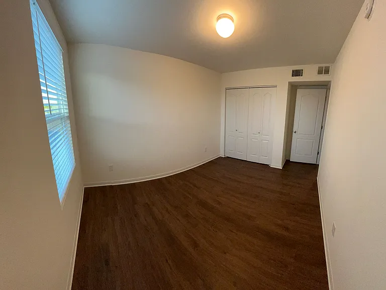 482 Ferrule Dr — Photo 10