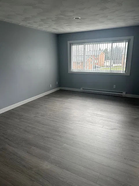 2455 N Aurelius Rd — Photo 2